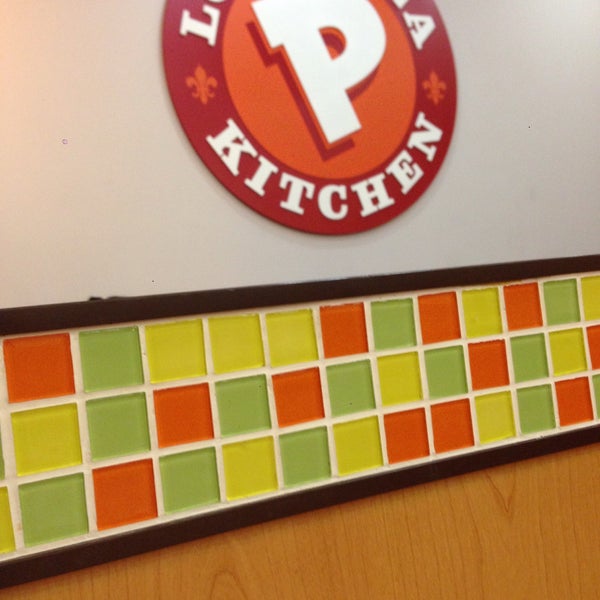 Снимок сделан в Popeyes Louisiana Kitchen пользователем Acha San 3/31/2016