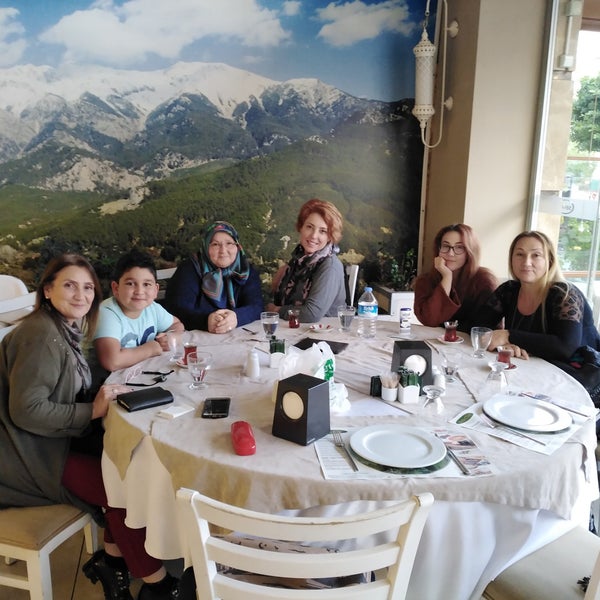 Das Foto wurde bei Sedir Restaurant von Yasemin A. am 11/22/2019 aufgenommen