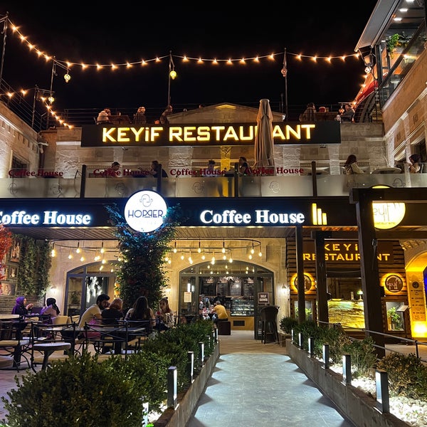 Foto diambil di Keyif Restaurant oleh Sallehan pada 6/24/2022