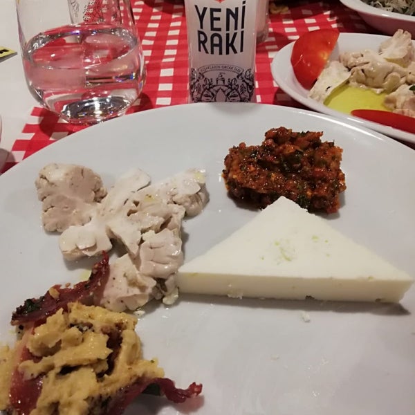 12/5/2019에 Mülayim K.님이 Asma Altı Ocakbaşı Restaurant에서 찍은 사진