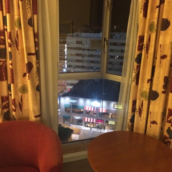 3/22/2014에 Nawaf G.님이 Holiday Inn Madrid - Bernabeu에서 찍은 사진