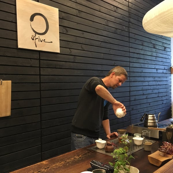 What a great place! The range of green, matcha and Pu-erh tea was incredible. Great value considering you can spend hours in here!