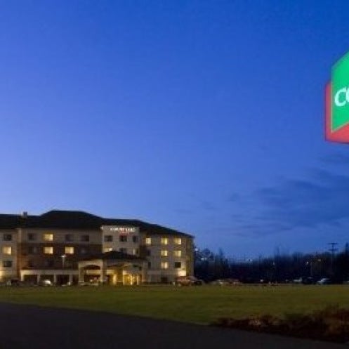 Photo taken at Courtyard by Marriott Bangor by ᴡ A. on 1/9/2013