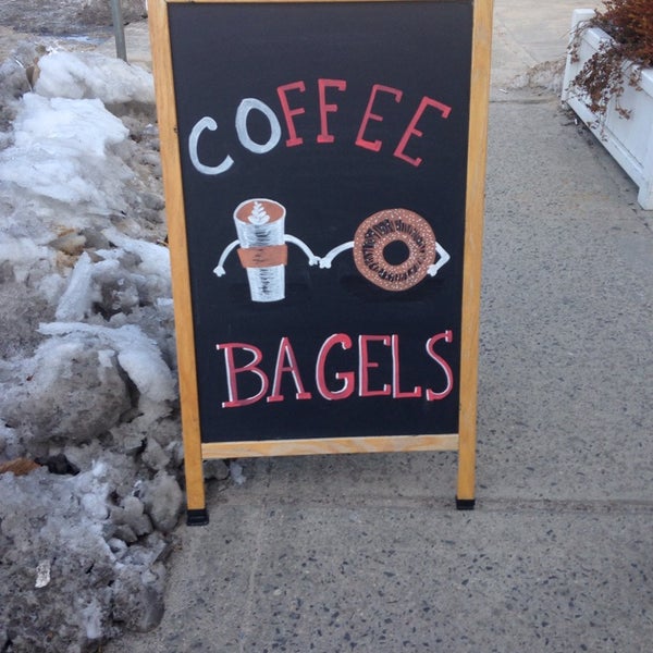3/1/2014 tarihinde Paige C.ziyaretçi tarafından COFFEED'de çekilen fotoğraf