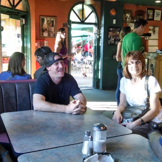 6/29/2014 tarihinde Dennis B.ziyaretçi tarafından El Noa Noa Mexican Restaurant'de çekilen fotoğraf
