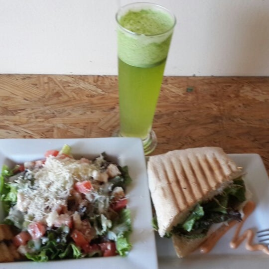 Photo taken at Eat Green by Gabriela P. on 2/17/2014