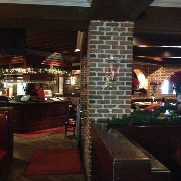 Photo taken at Bâton Rouge Grillhouse &amp; Bar by Makis P. on 12/27/2012