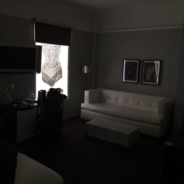 4/15/2015 tarihinde Jim C.ziyaretçi tarafından Hotel Diva'de çekilen fotoğraf