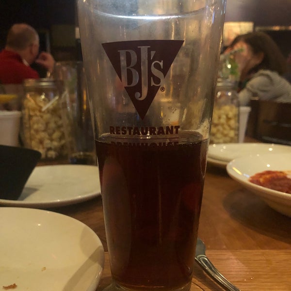 Photo taken at BJ&#39;s Restaurant &amp; Brewhouse by Stewart M. on 12/25/2019