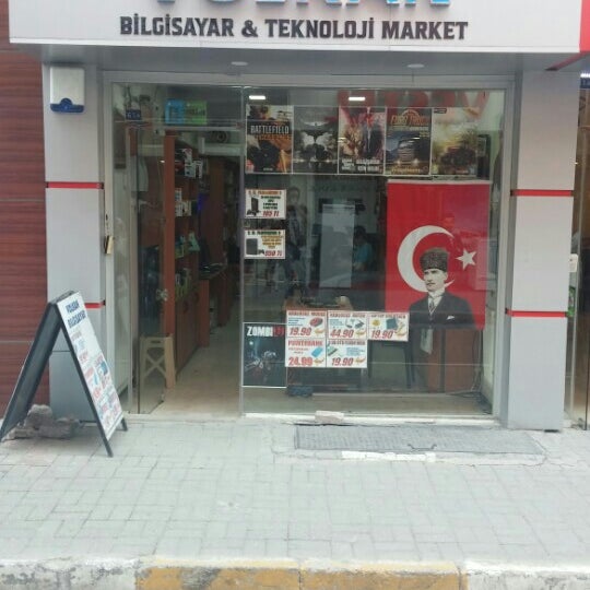 Foto diambil di Volkan Bilgisayar oleh Sedat Ü. pada 9/9/2015
