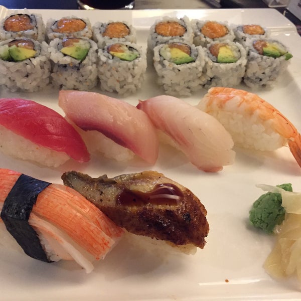 Foto tirada no(a) Sushi Para 88 por Mandar M. em 8/5/2016
