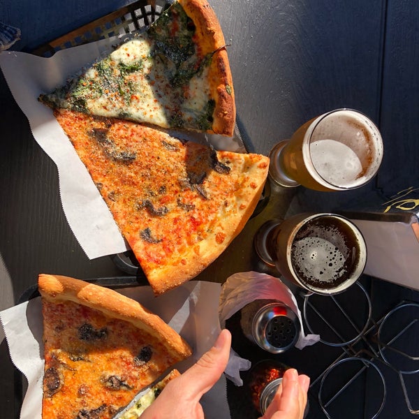 great pizza, great patio, great beer on tap. into it.