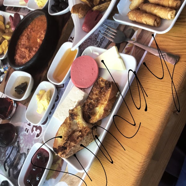 7/31/2018 tarihinde Duygu Dilara A.ziyaretçi tarafından Osman Bey Konağı Cafe Restorant'de çekilen fotoğraf
