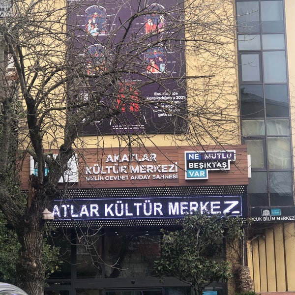 Foto tirada no(a) Akatlar Kültür Merkezi por Fatih Ş. em 2/1/2021