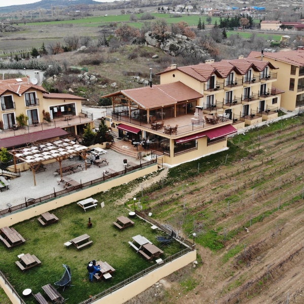 รูปภาพถ่ายที่ Vino Dessera Vineyards โดย Deniz Y. เมื่อ 1/23/2021