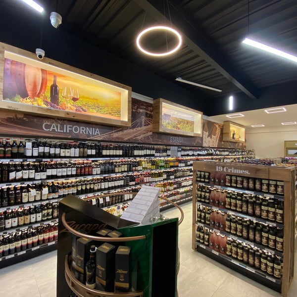 All In Drinks Liquor Store Santiago de los Caballeros, Santiago