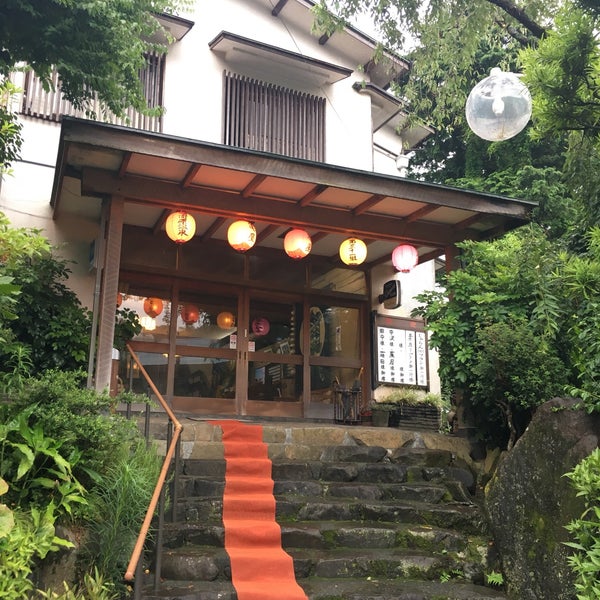 亀屋旅館 Hotel In 湯河原町