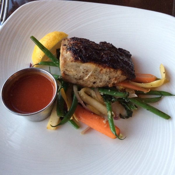 3/21/2014 tarihinde Angel W.ziyaretçi tarafından Deep Blu Seafood Grille'de çekilen fotoğraf