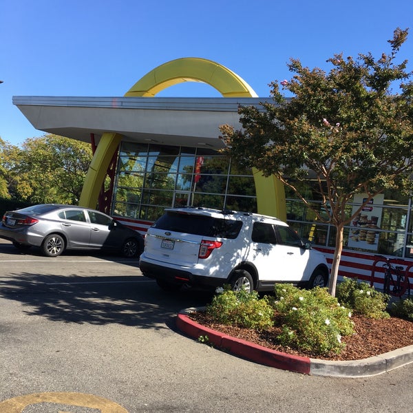 McDonald's Livermore'de Fast Food Restoranı