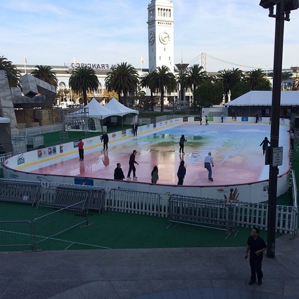 Photo taken at The Holiday Ice Rink at Embarcadero Center by Gabe D. on 11/6/2013