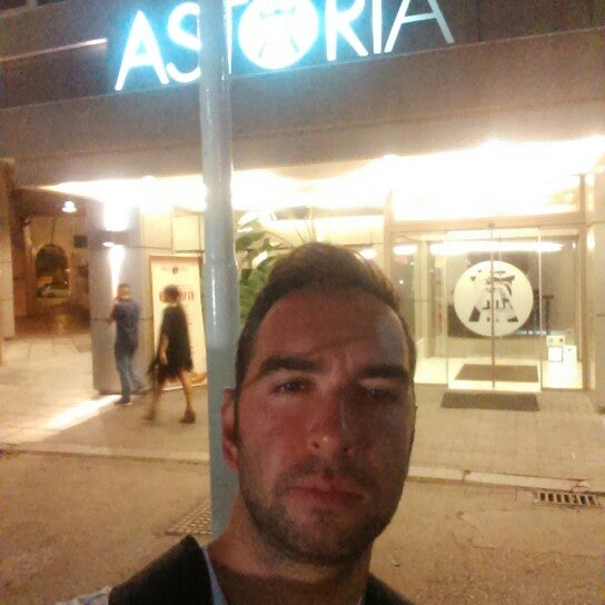 8/31/2014에 Doğa Ömer Ö.님이 Astoria Hotel에서 찍은 사진