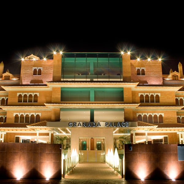 Foto tirada no(a) Hotel Granada Palace por Hotel Granada Palace em 2/9/2014