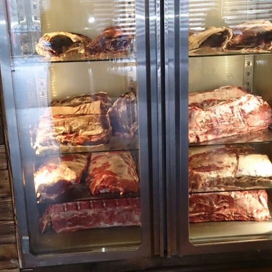 รูปภาพถ่ายที่ Istan&#39;bull Steakhouse โดย !       Cheffharun เมื่อ 1/24/2015