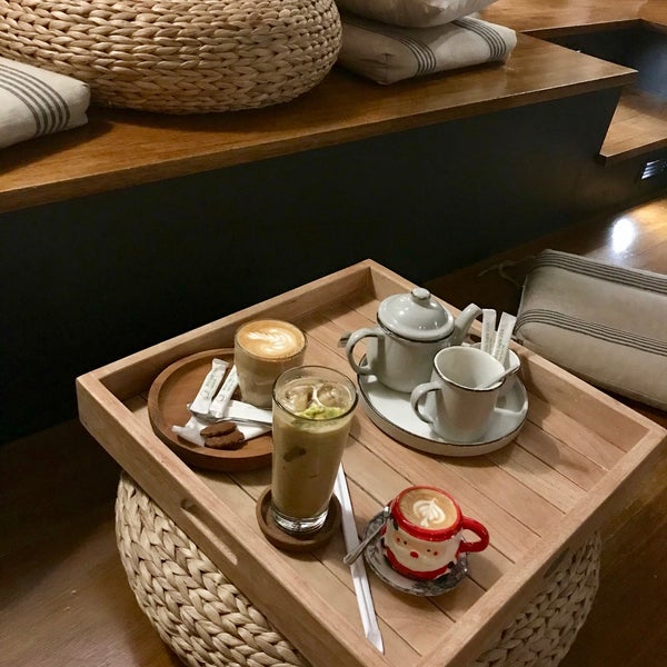 Red Door Koffie House Bistro Pakulonan Barat 0 Tips
