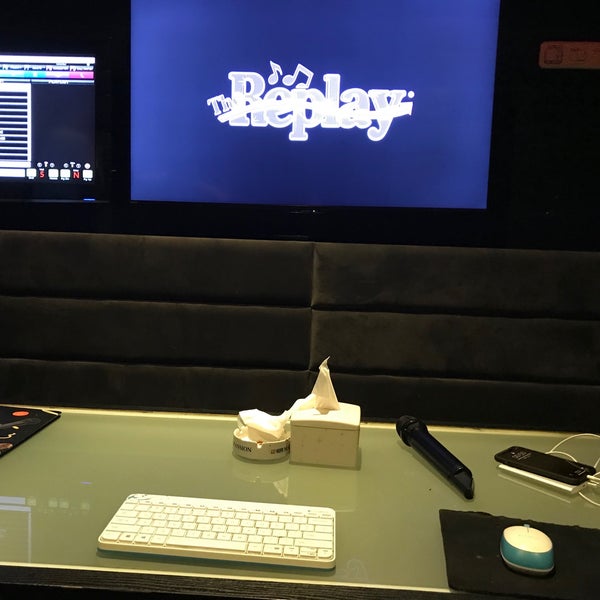 Top picks for Karaoke Bars