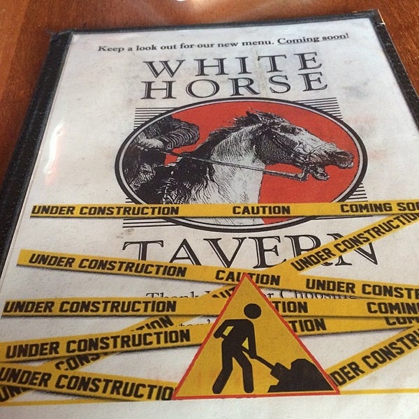 รูปภาพถ่ายที่ White Horse Tavern โดย Manny D. เมื่อ 5/15/2014