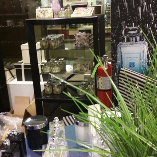 Jo Malone (Now Closed) Gift Store in New York