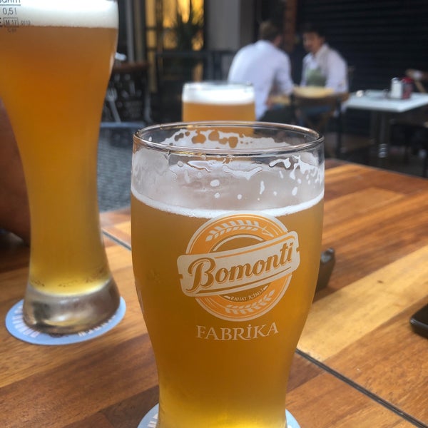 Foto diambil di Beer Plus oleh Barış T. pada 8/30/2019