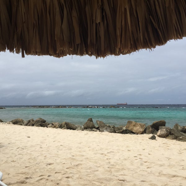 Foto diambil di Curaçao Marriott Beach Resort &amp; Emerald Casino oleh Stacey A. pada 5/29/2015