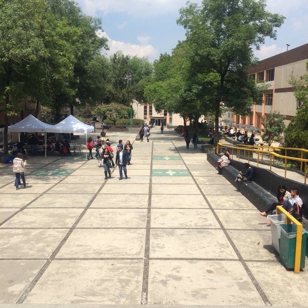 Photo taken at Facultad de Psicología, UNAM by Giovo D. on 3/18/2015