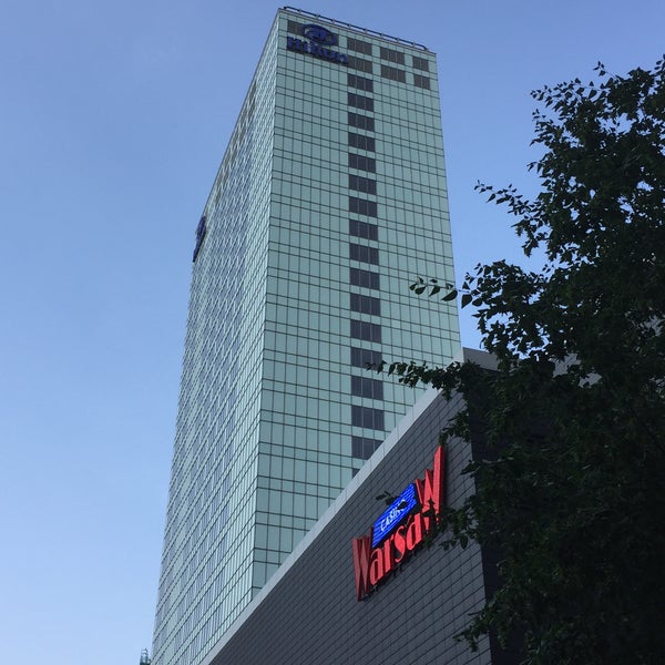 9/7/2018 tarihinde Agnieszka J.ziyaretçi tarafından Hilton Warsaw City'de çekilen fotoğraf