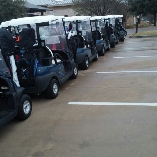 Foto diambil di Cowboys Golf Club oleh Jeff P. pada 3/27/2014