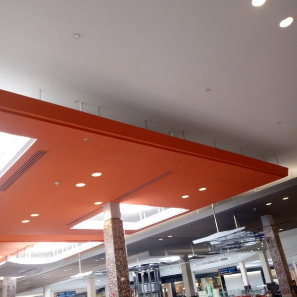 gap green acres mall