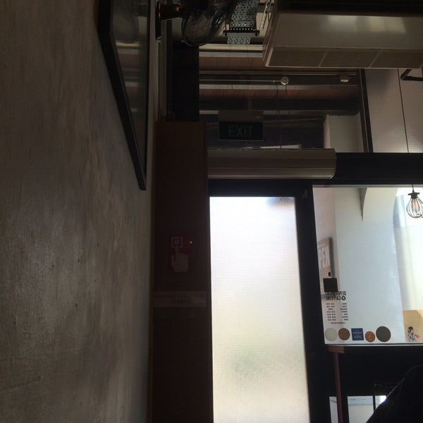 4/20/2015にMarianneがDepartment Of Caffeine (D.O.C)で撮った写真