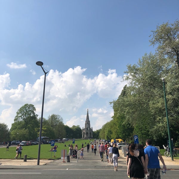 Parc de Laeken / Park van Laken Avenue du Parc Royal / Koninklijk