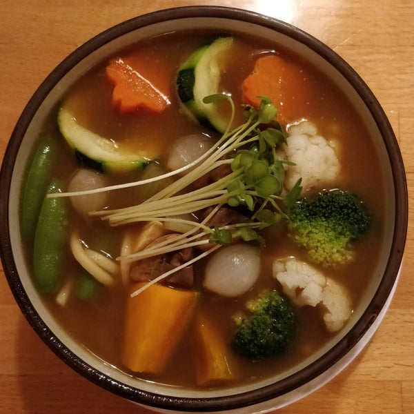 Снимок сделан в Cha-Ya Vegetarian Japanese Restaurant пользователем Zia S. 9/15/2018