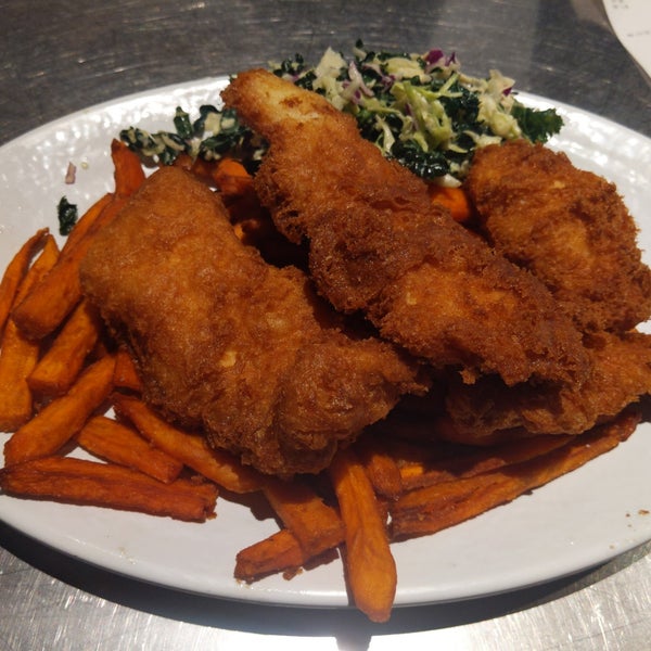 Photo taken at California Fish Grill by Zia S. on 3/24/2019