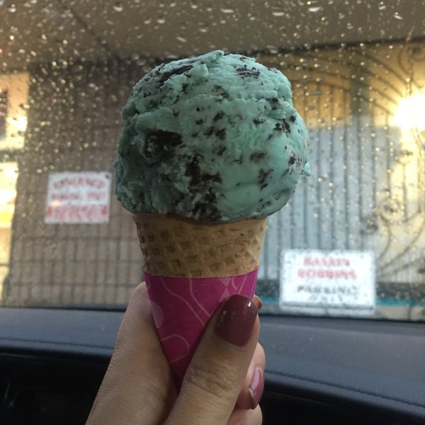 BaskinRobbins Ice Cream Parlor in Glendale