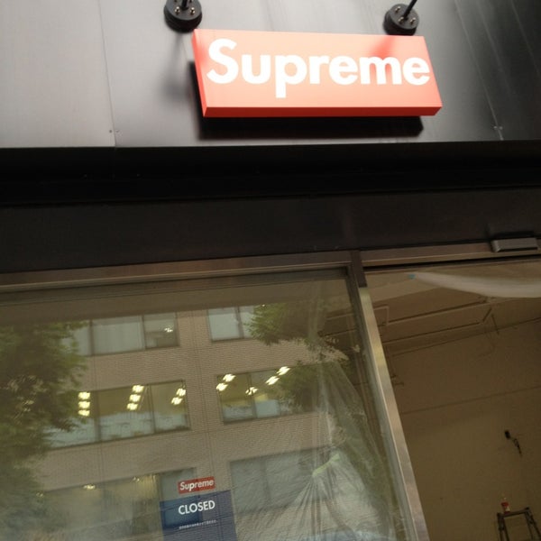 Supreme 渋谷区 東京都 Supreme 渋谷区 東京都
