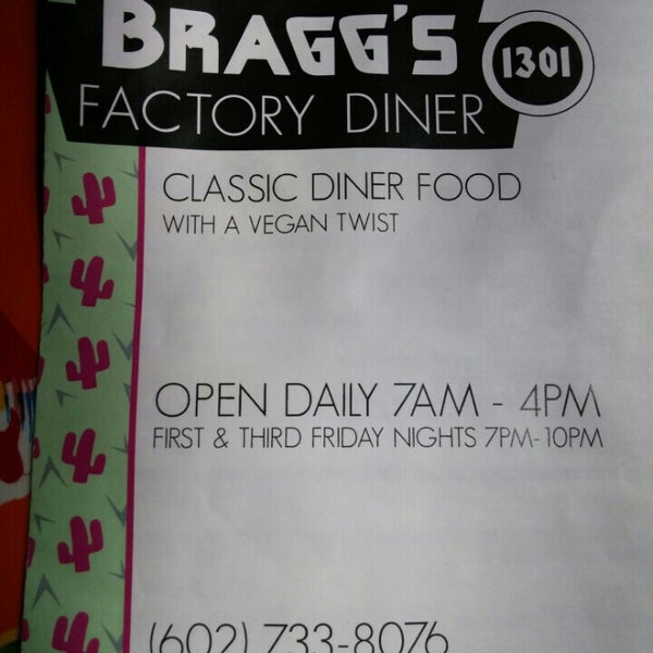 Foto scattata a Bragg&#39;s Factory Diner da Loretta B. il 9/14/2015