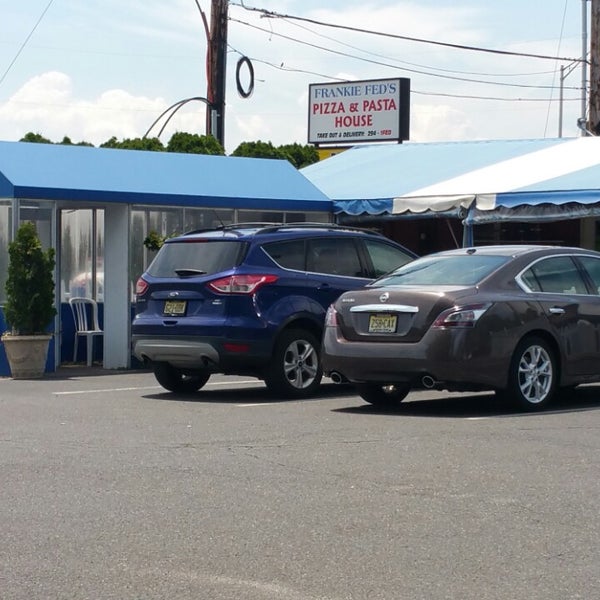 Frankie Fed's Pizza & Pasta House Pizza Place