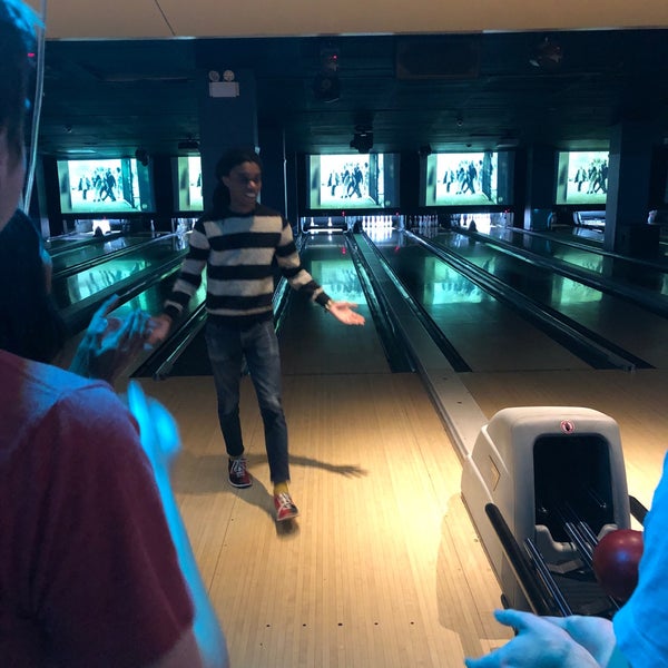 Photo taken at Frames Bowling Lounge by Peter F. on 3/5/2019