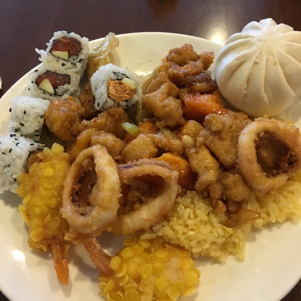 Photo taken at Vegas Seafood Buffet by Peter F. on 6/20/2016