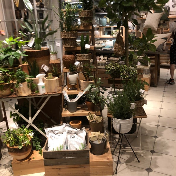 Photos At Actus Furniture Home Store In 吹田市