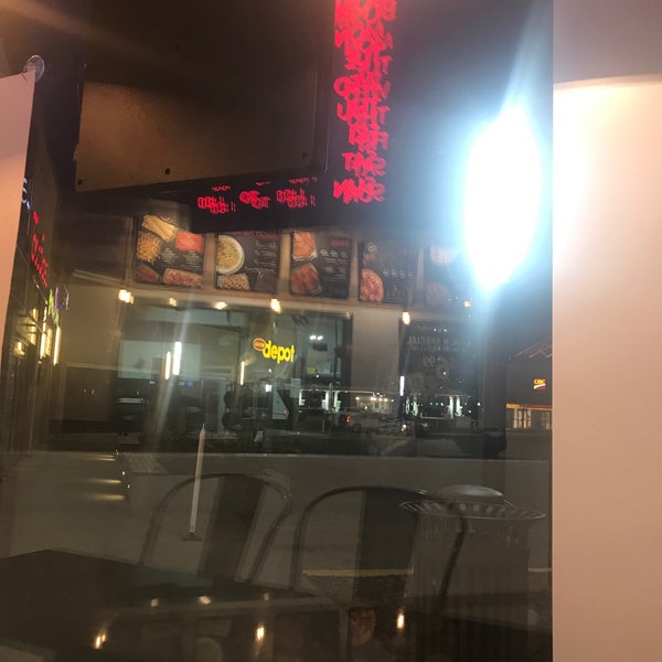 Pizza Hut Edmonton West Edmonton 156 Street and 87 Avenue NW Unit 260