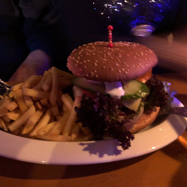 Rattlesnake Saloon Amerikanisches Restaurant in München